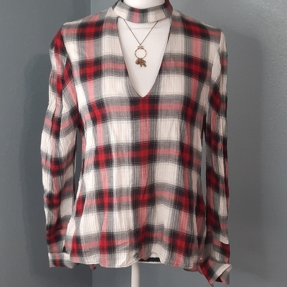 Zara Woman Cutout Long-sleeved Blouse - Picture 2 of 7